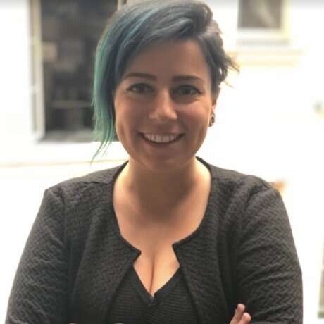 Delphine - Coloriste &amp; Coupeuse