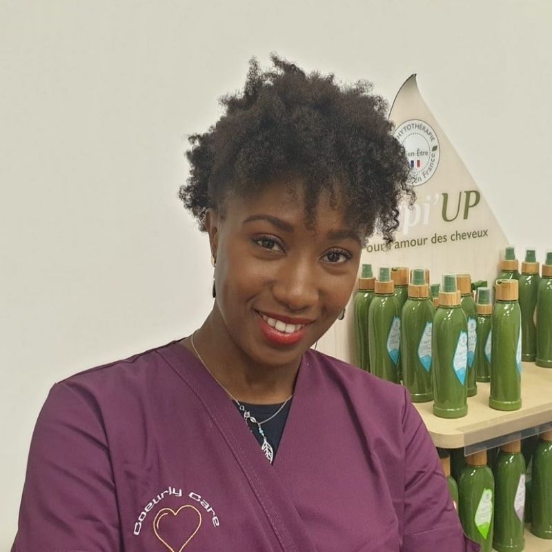 Fatoumata - Coloriste &amp; Coupeuse