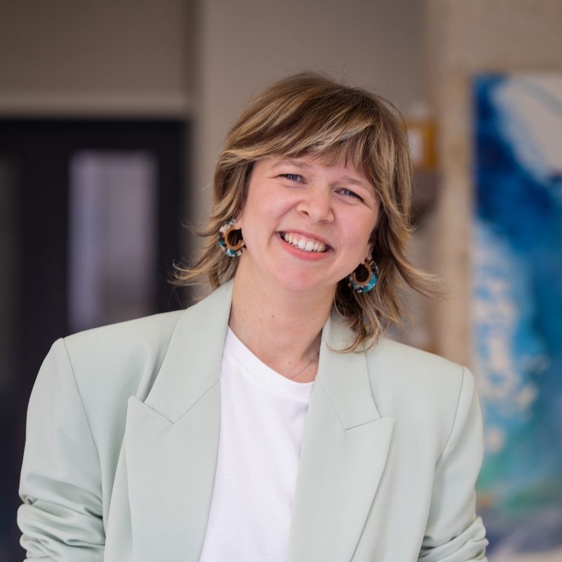 Cécile - Coloriste &amp; Coupeuse